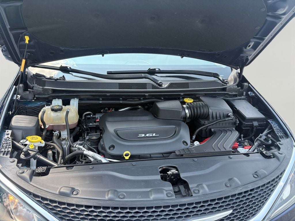 2018 Chrysler Pacifica Touring L