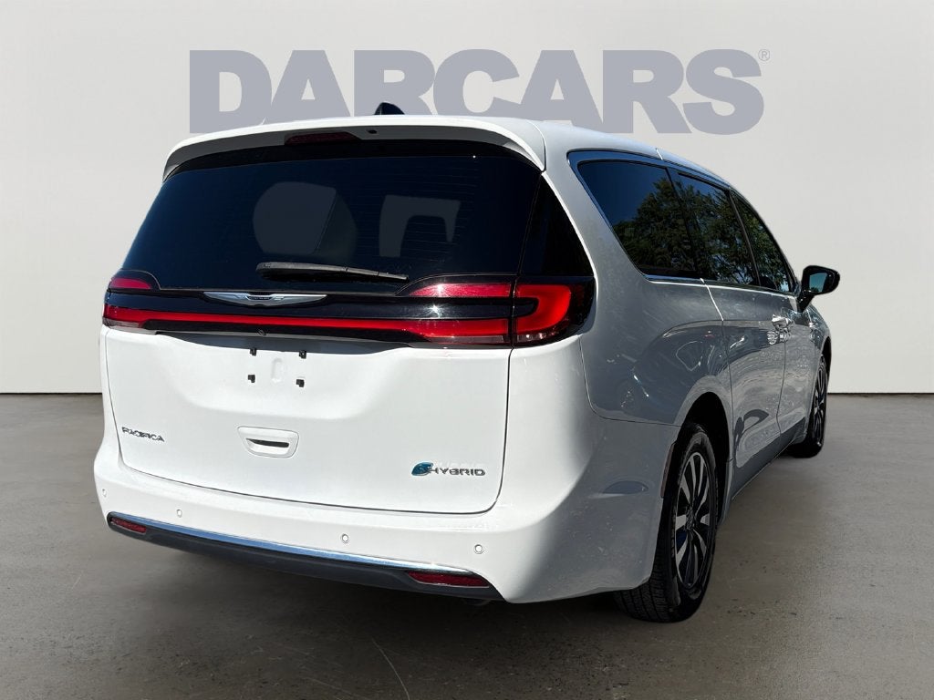 2024 Chrysler Pacifica Hybrid Select