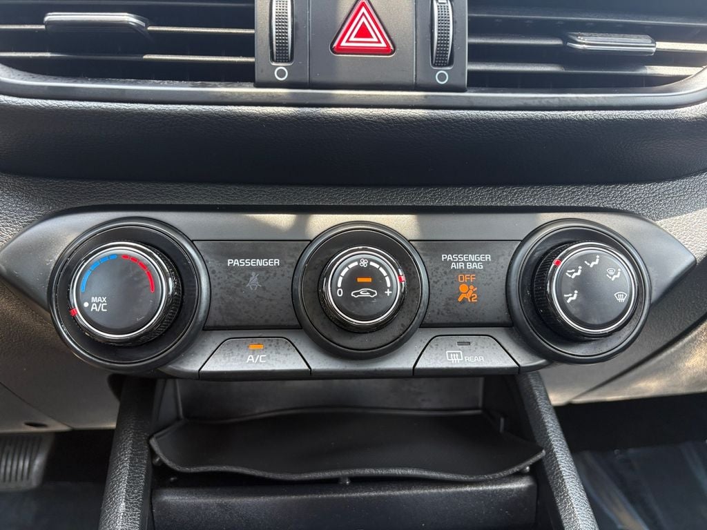 2022 Kia Forte LXS