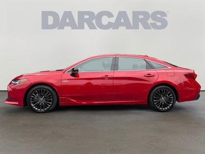 2021 Toyota Avalon Hybrid XSE