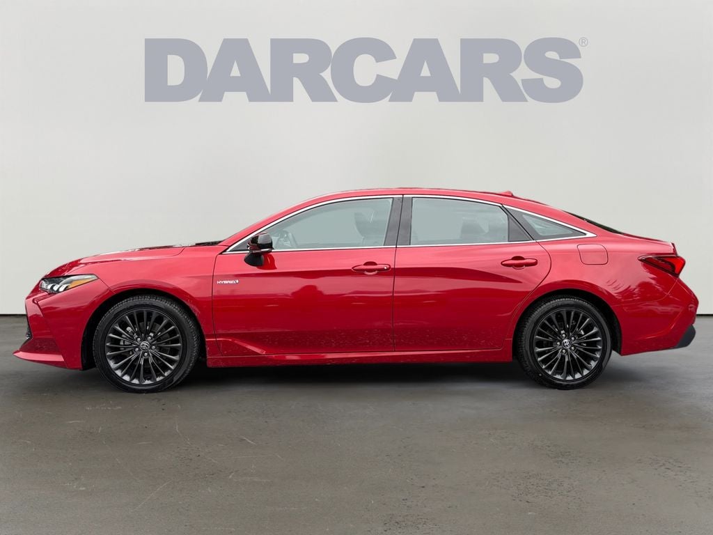 2021 Toyota Avalon Hybrid XSE