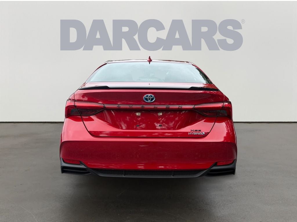 2021 Toyota Avalon Hybrid XSE