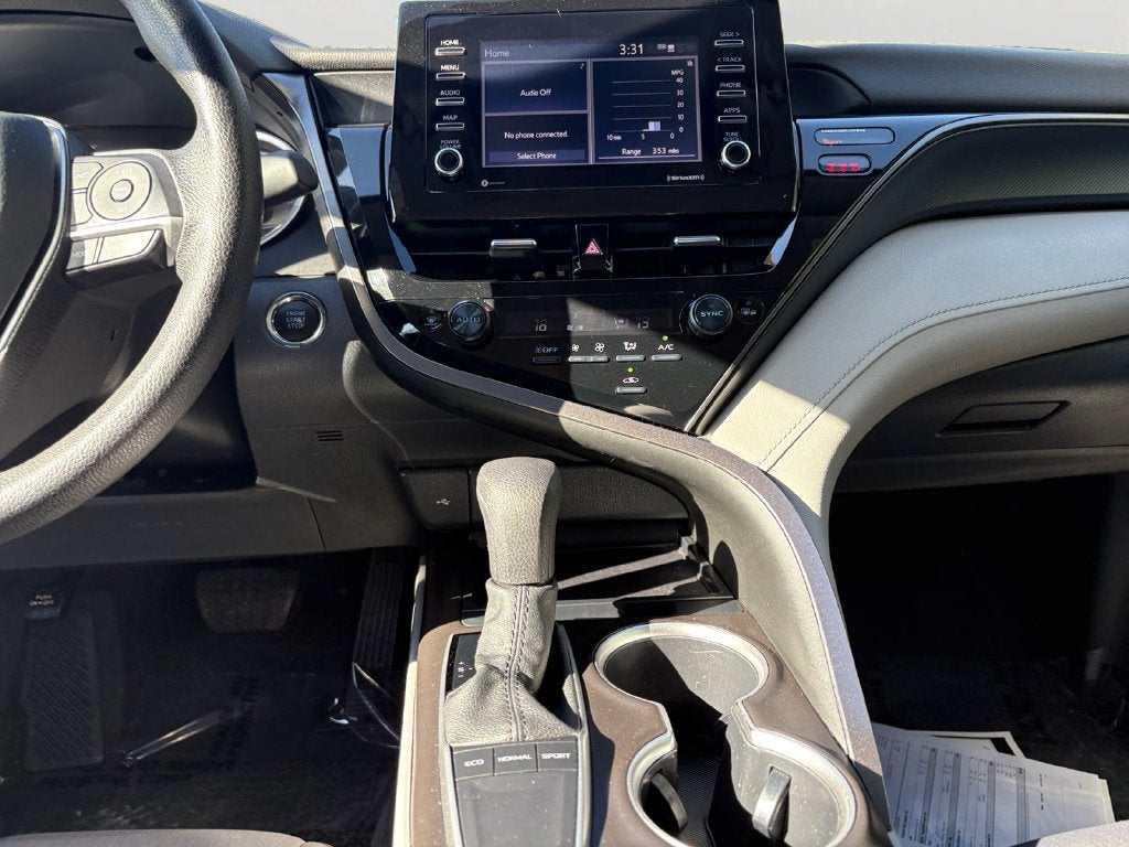 2022 Toyota Camry LE