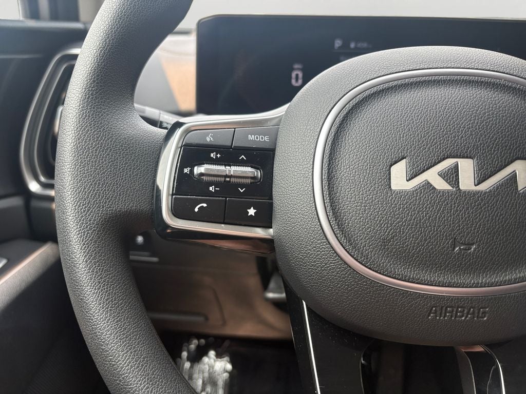2025 Kia Sorento LX