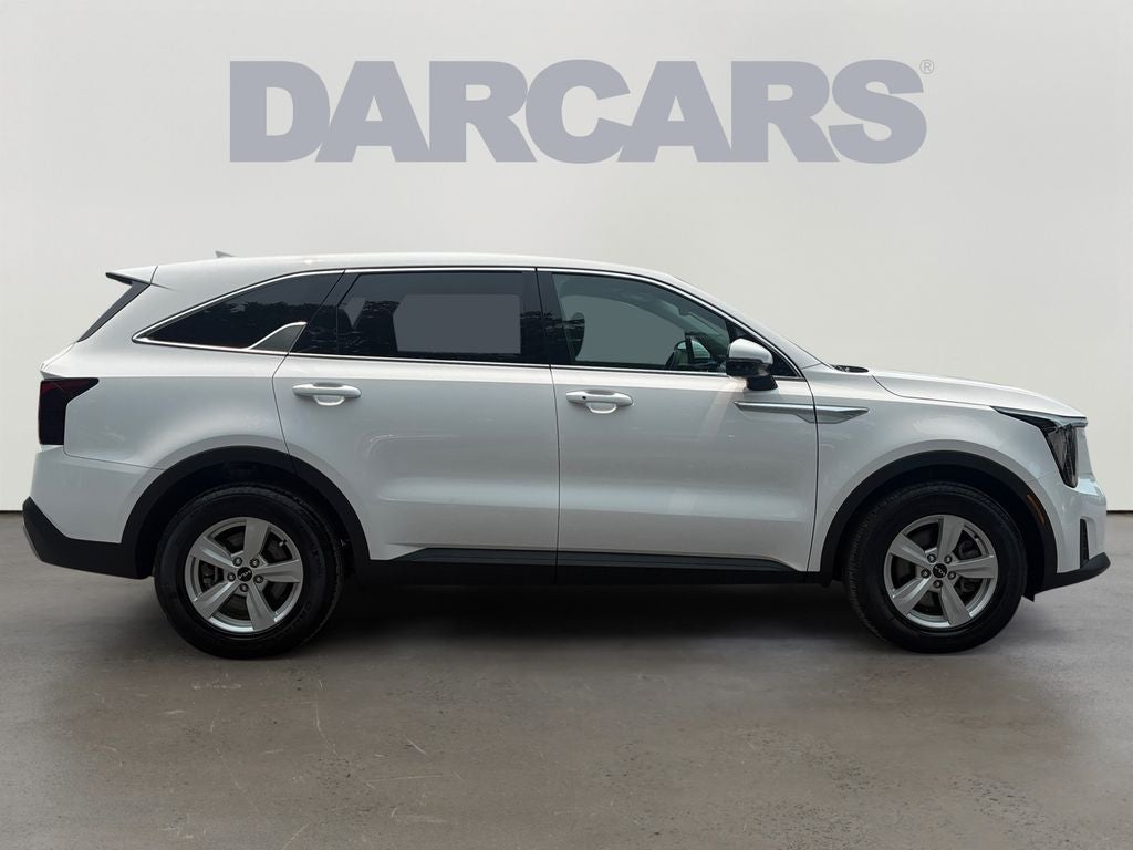 2025 Kia Sorento LX