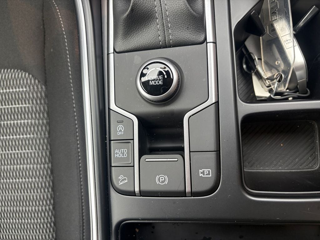 2025 Kia Sorento LX