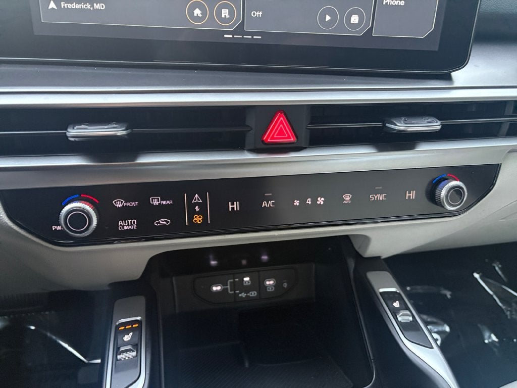 2024 Kia Sorento S