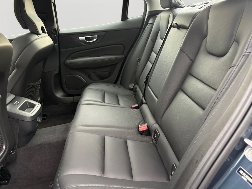 2024 Volvo S60 B5 Plus Dark Theme