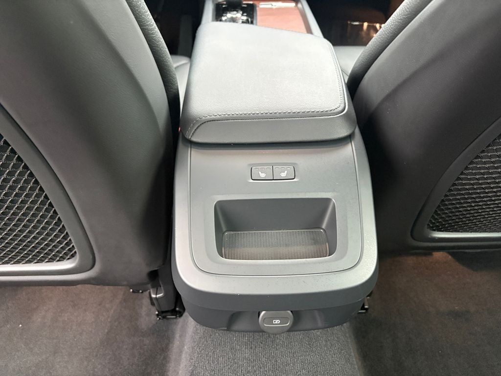 2024 Volvo S60 B5 Plus Dark Theme