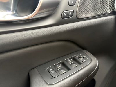 2024 Volvo S60 B5 Plus Dark Theme