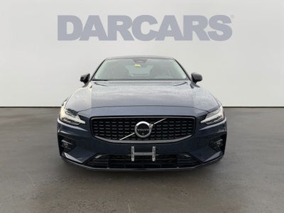 2024 Volvo S60 B5 Plus Dark Theme