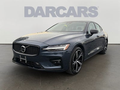2024 Volvo S60 B5 Plus Dark Theme