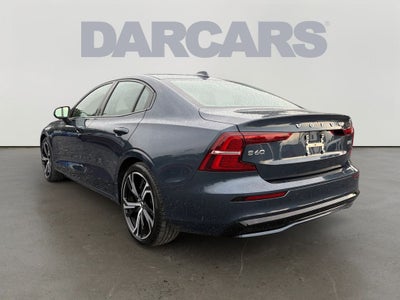 2024 Volvo S60 B5 Plus Dark Theme