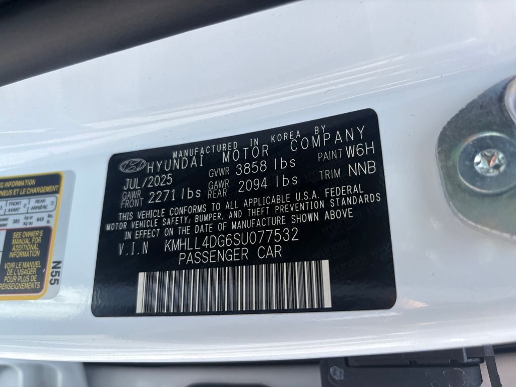 2025 Hyundai Elantra SE
