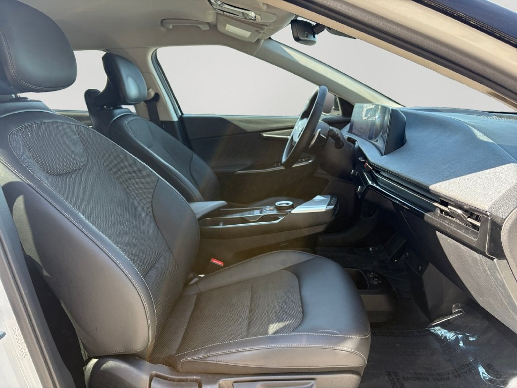 2024 Kia EV6 Light