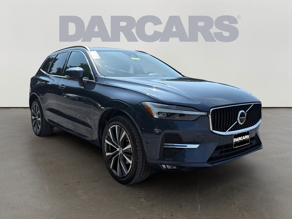 2022 Volvo XC60 B5 Momentum