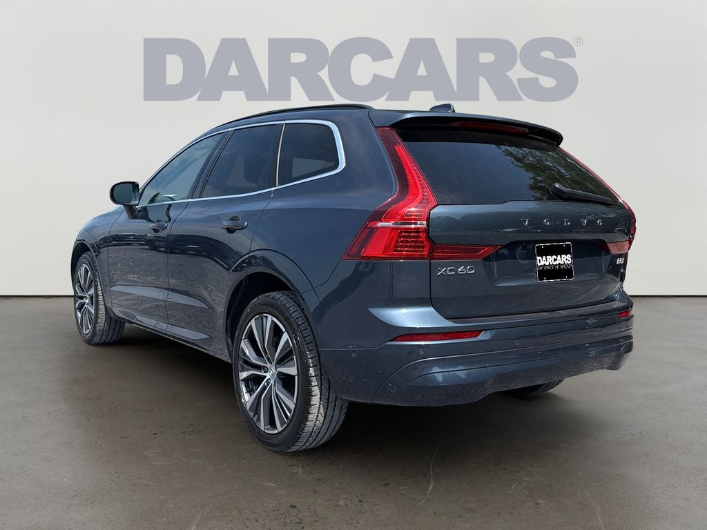 2022 Volvo XC60 B5 Momentum