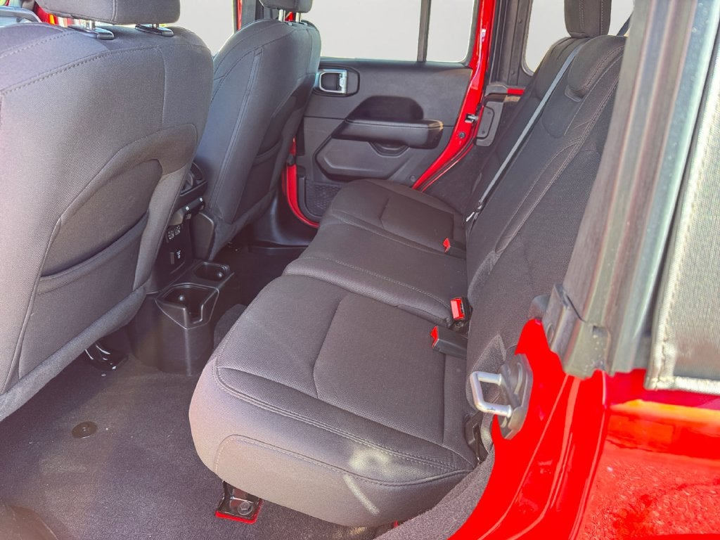 2022 Jeep Wrangler Unlimited Sahara 4X4