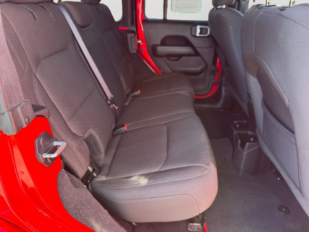 2022 Jeep Wrangler Unlimited Sahara 4X4
