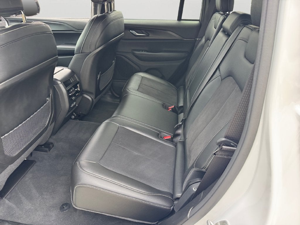 2023 Jeep Grand Cherokee Altitude X 4X4