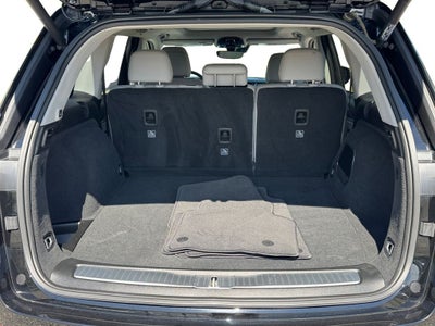 2023 Jeep Grand Cherokee Overland 19 Speaker High–Performance