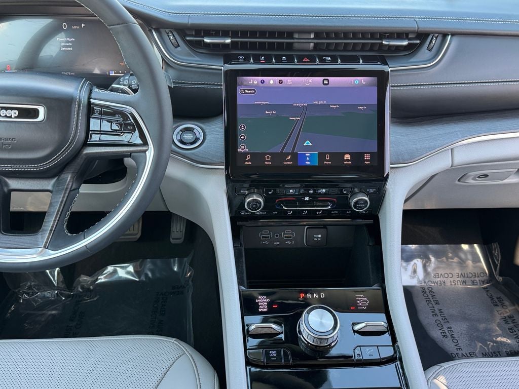 2023 Jeep Grand Cherokee Overland 19 Speaker High–Performance