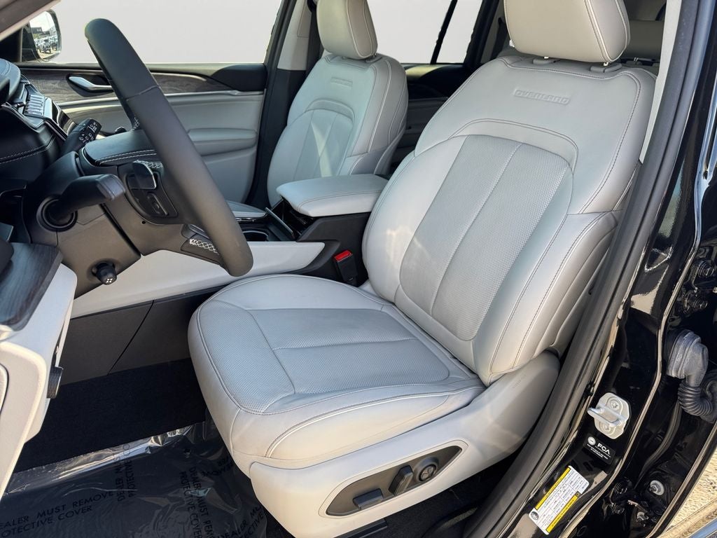 2023 Jeep Grand Cherokee Overland 19 Speaker High–Performance