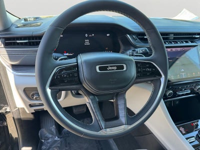 2023 Jeep Grand Cherokee Overland 19 Speaker High–Performance
