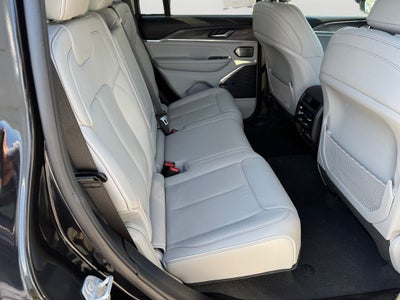 2023 Jeep Grand Cherokee Overland 19 Speaker High–Performance