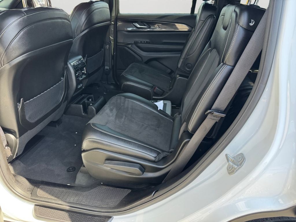 2023 Jeep Grand Cherokee L Altitude Power Sunroof