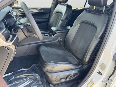 2023 Jeep Grand Cherokee L Altitude Power Sunroof