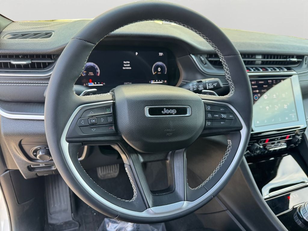 2023 Jeep Grand Cherokee L Altitude Power Sunroof