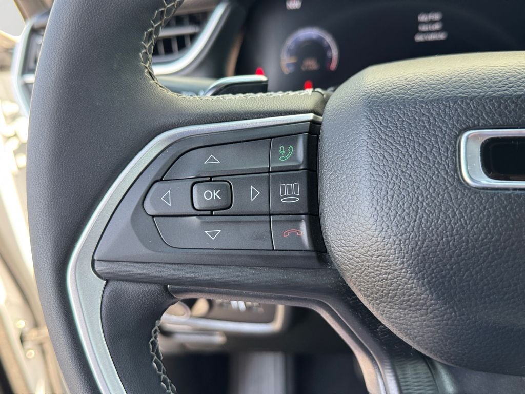 2023 Jeep Grand Cherokee L Altitude Power Sunroof