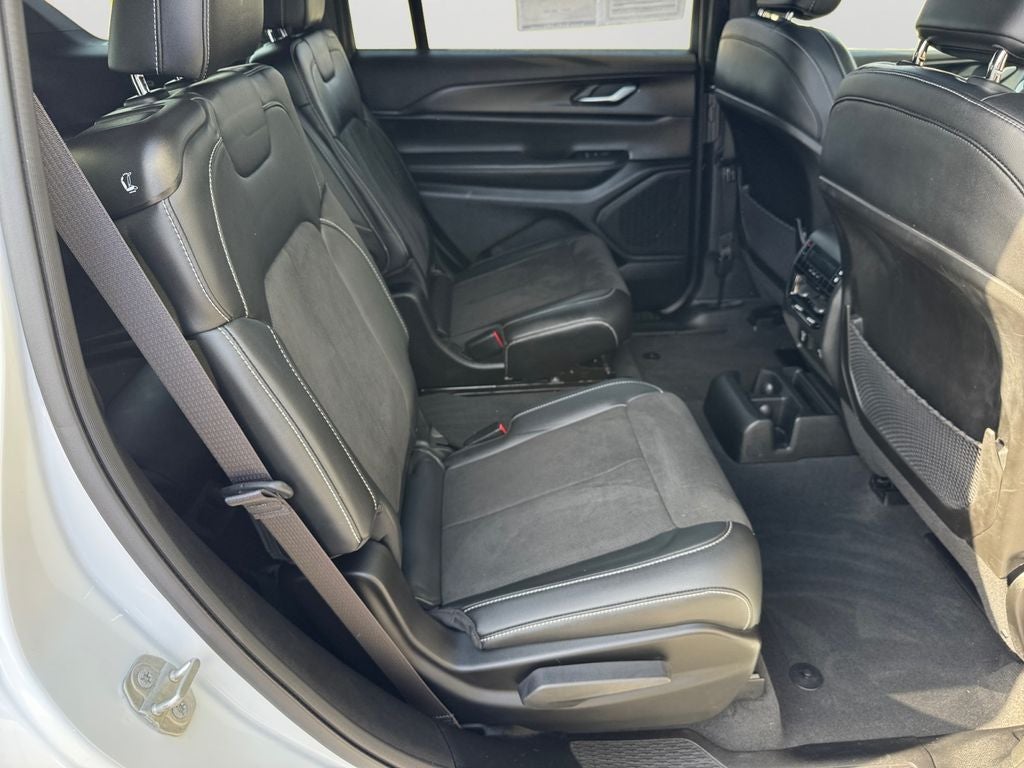 2023 Jeep Grand Cherokee L Altitude Power Sunroof