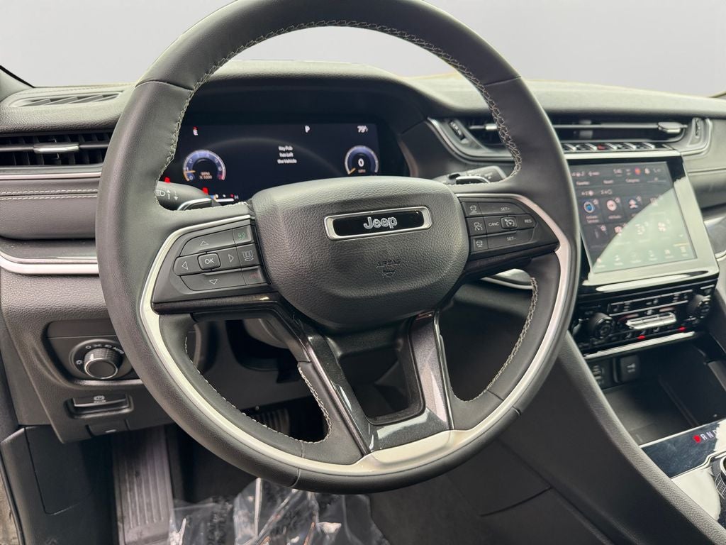 2023 Jeep Grand Cherokee L Altitude Power Sunroof