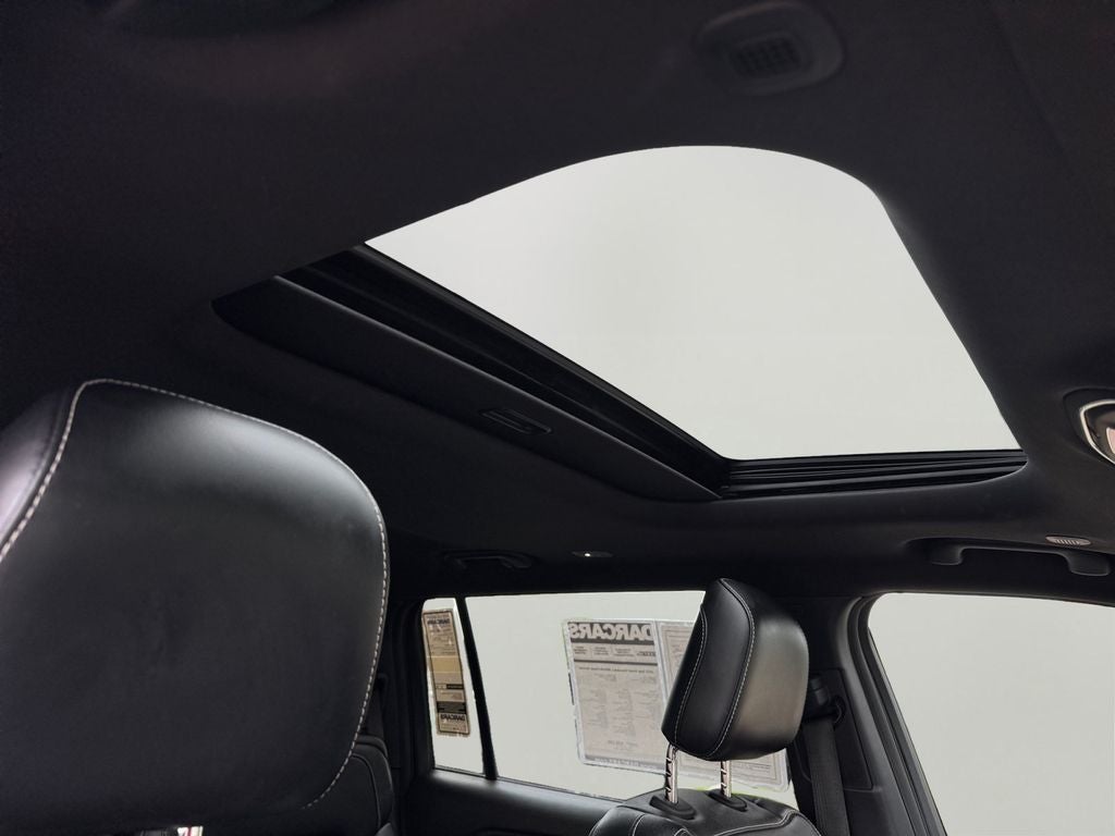2023 Jeep Grand Cherokee L Altitude Power Sunroof