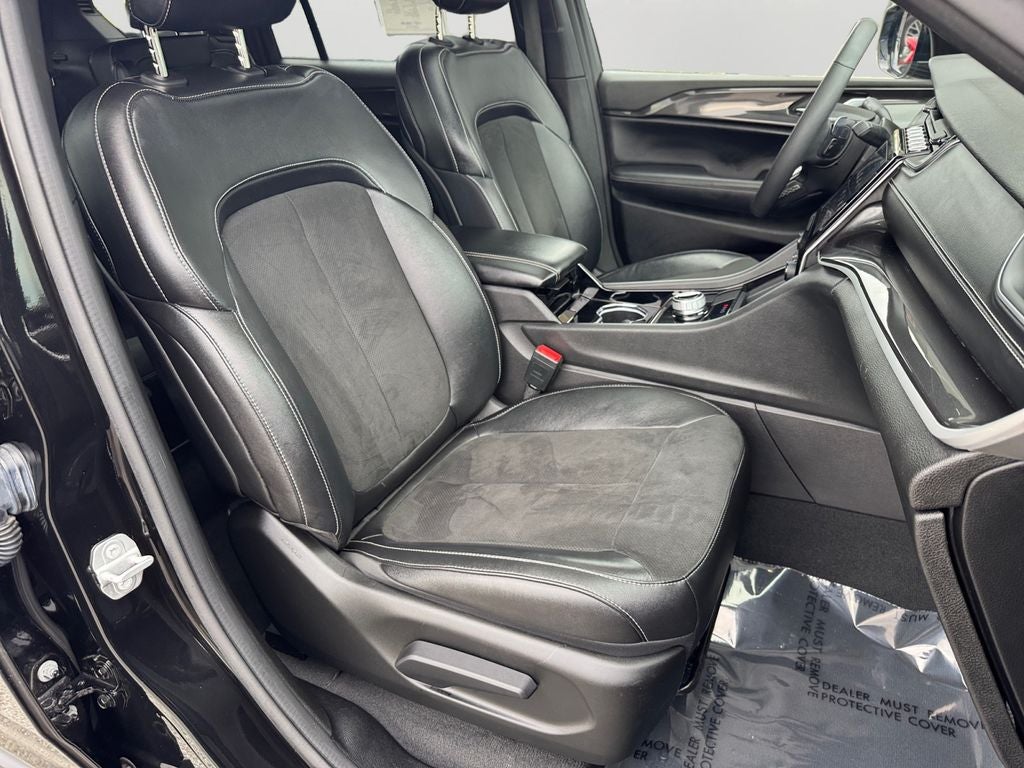2023 Jeep Grand Cherokee L Altitude Power Sunroof