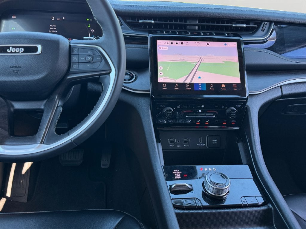 2024 Jeep Grand Cherokee 4xe Dual–Pane Panoramic Sunroof