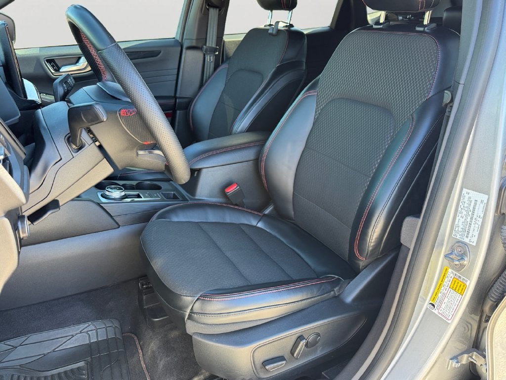 2023 Ford Escape ST-Line TECH PACKAGE
