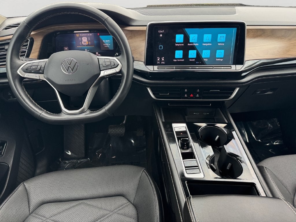 2024 Volkswagen Atlas 2.0T SE w/Technology 4Motion