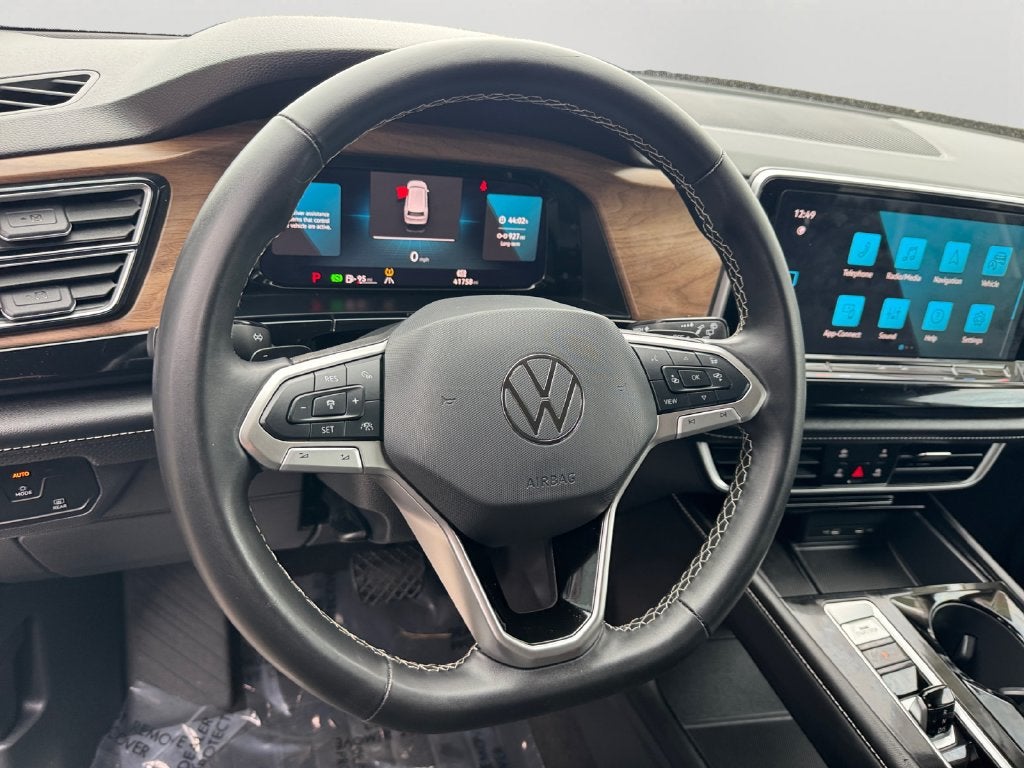 2024 Volkswagen Atlas 2.0T SE w/Technology 4Motion