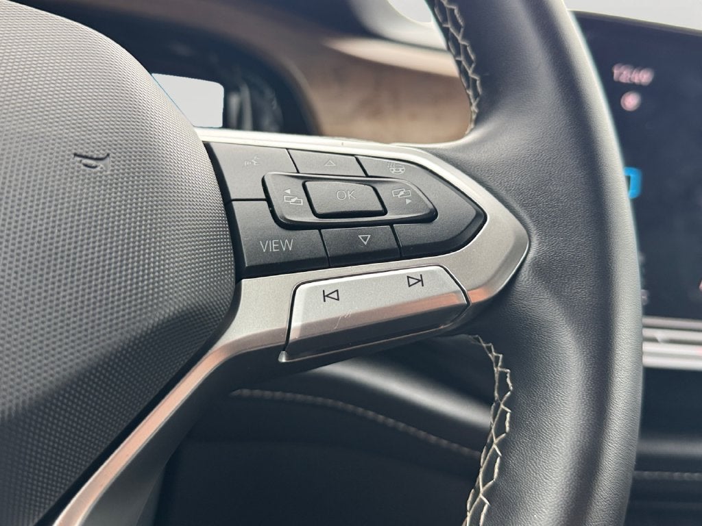 2024 Volkswagen Atlas 2.0T SE w/Technology 4Motion