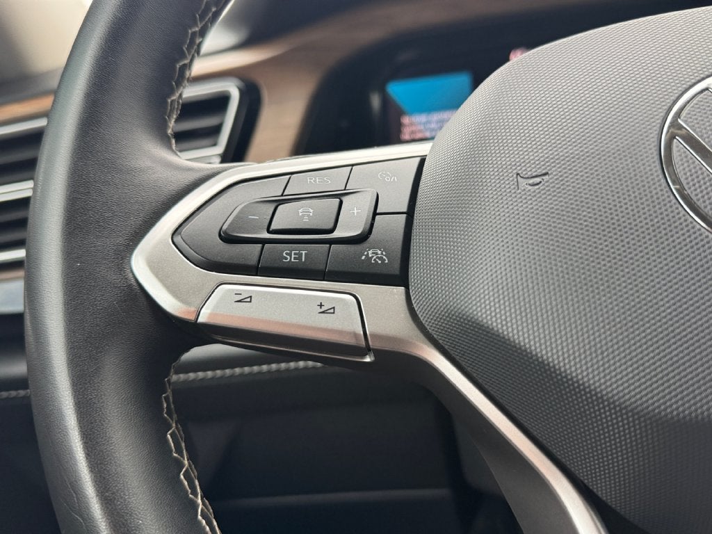 2024 Volkswagen Atlas 2.0T SE w/Technology 4Motion