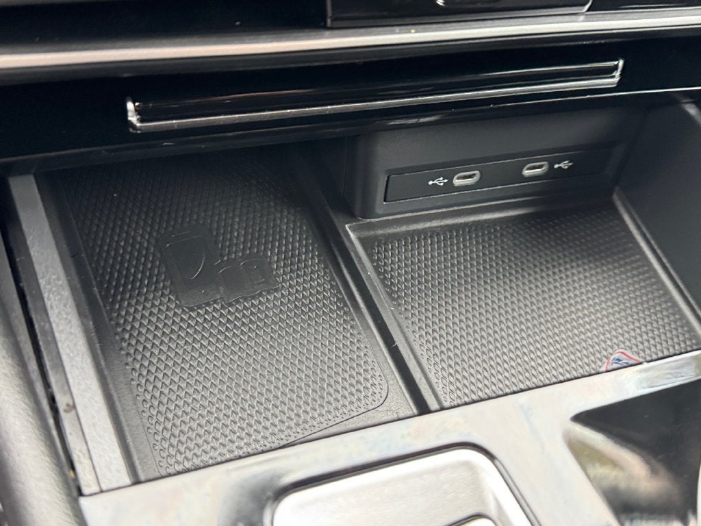 2024 Volkswagen Atlas 2.0T SE w/Technology 4Motion
