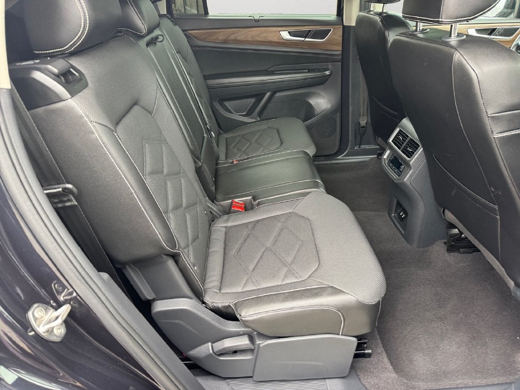 2024 Volkswagen Atlas 2.0T SE w/Technology 4Motion