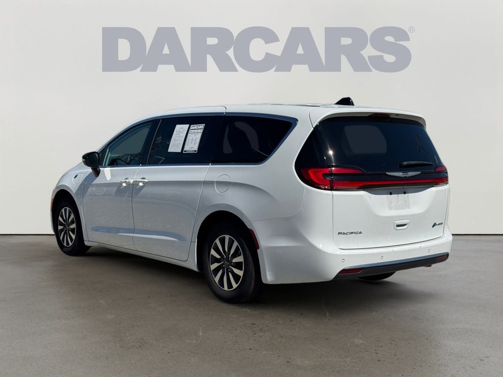 2024 Chrysler Pacifica Hybrid Select
