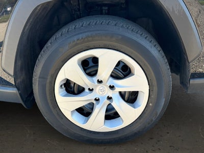2025 Toyota RAV4 LE AWD