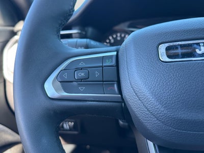 2025 Jeep Compass Latitude Dual–Pane Panoramic