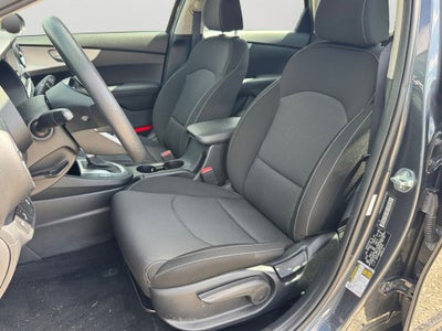2024 Kia Forte LXS Technology Package
