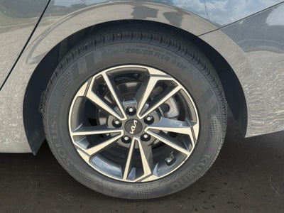 2024 Kia Forte LXS Technology Package